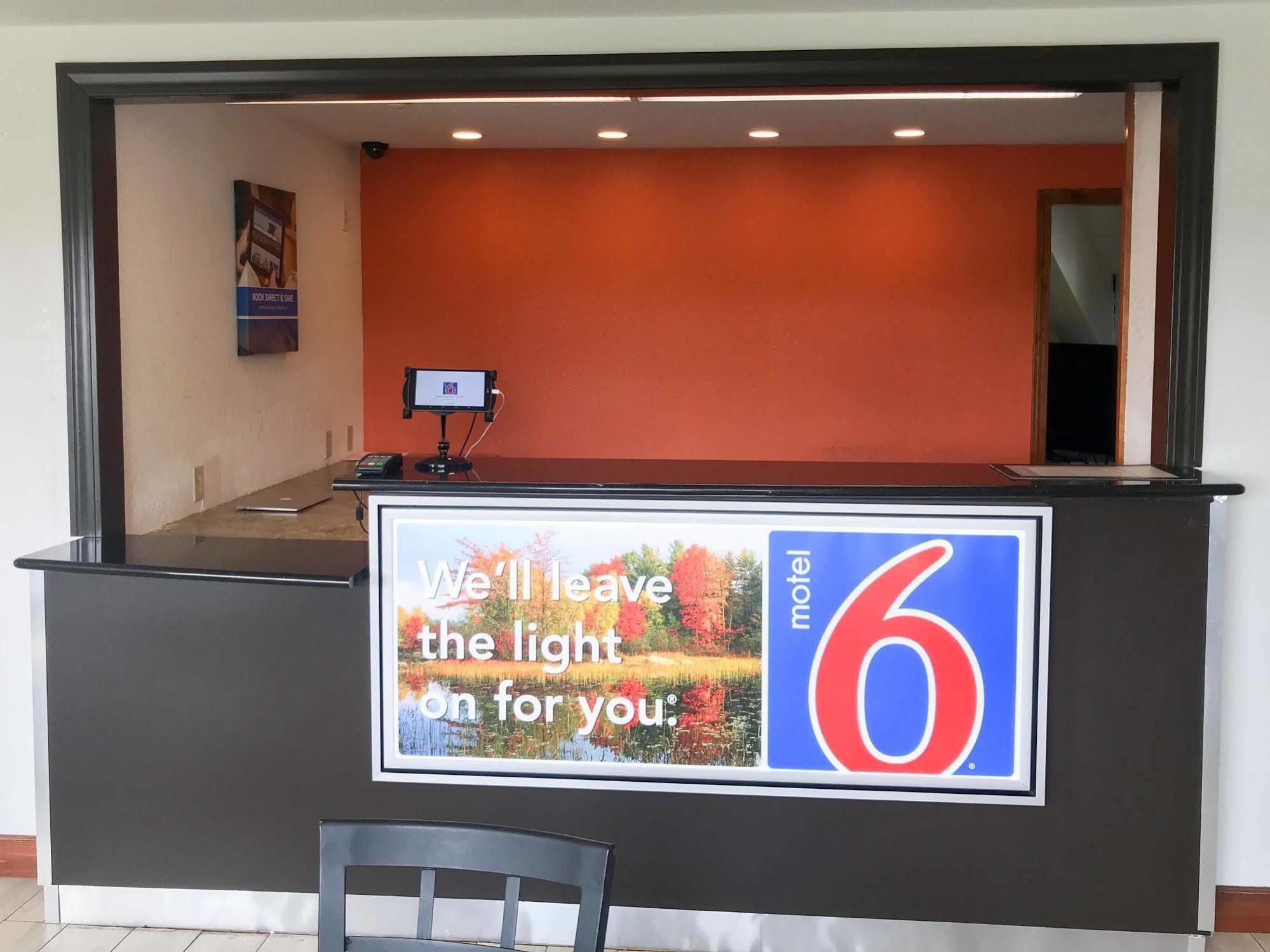 Motel 6-Holyoke, Ma เวสต์ฟิลด์ ภายนอก รูปภาพ
