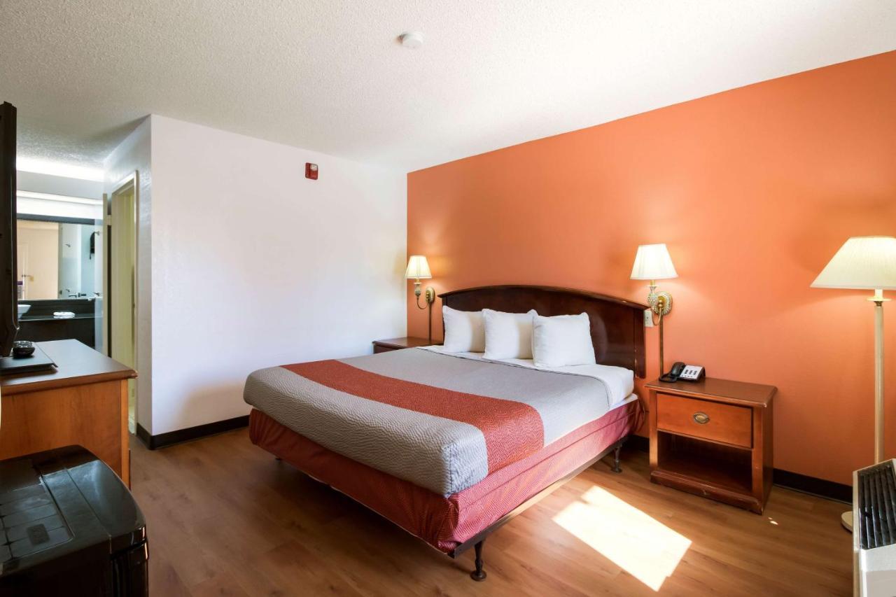 Motel 6-Holyoke, Ma เวสต์ฟิลด์ ภายนอก รูปภาพ